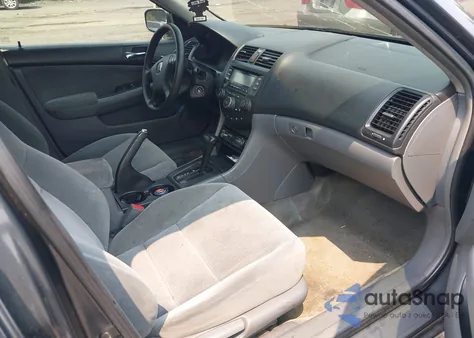 2005 Honda Accord 2.4 Lx from USA, damaged, VIN 1HGCM56455A115866